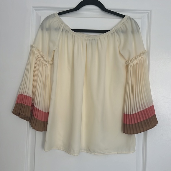 Grace off shoulder top from Revolve - Picture 6 of 7